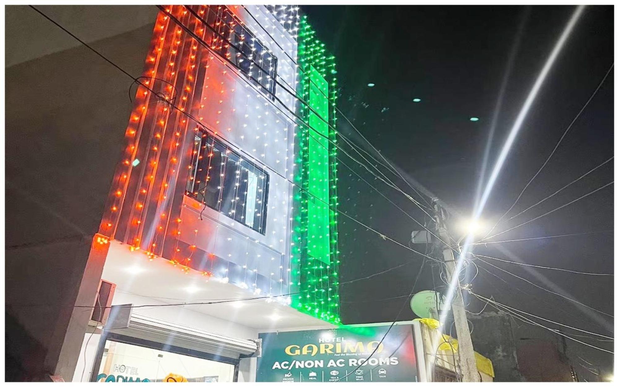 Premium Hotel Ujjain - G A R I M A - Near Mahakal Temple And Rivar - Railway Station - Hygiene & Spacious Room - With Wifi- And Parking Facilities - Best Hotel In Удджайн Экстерьер фото